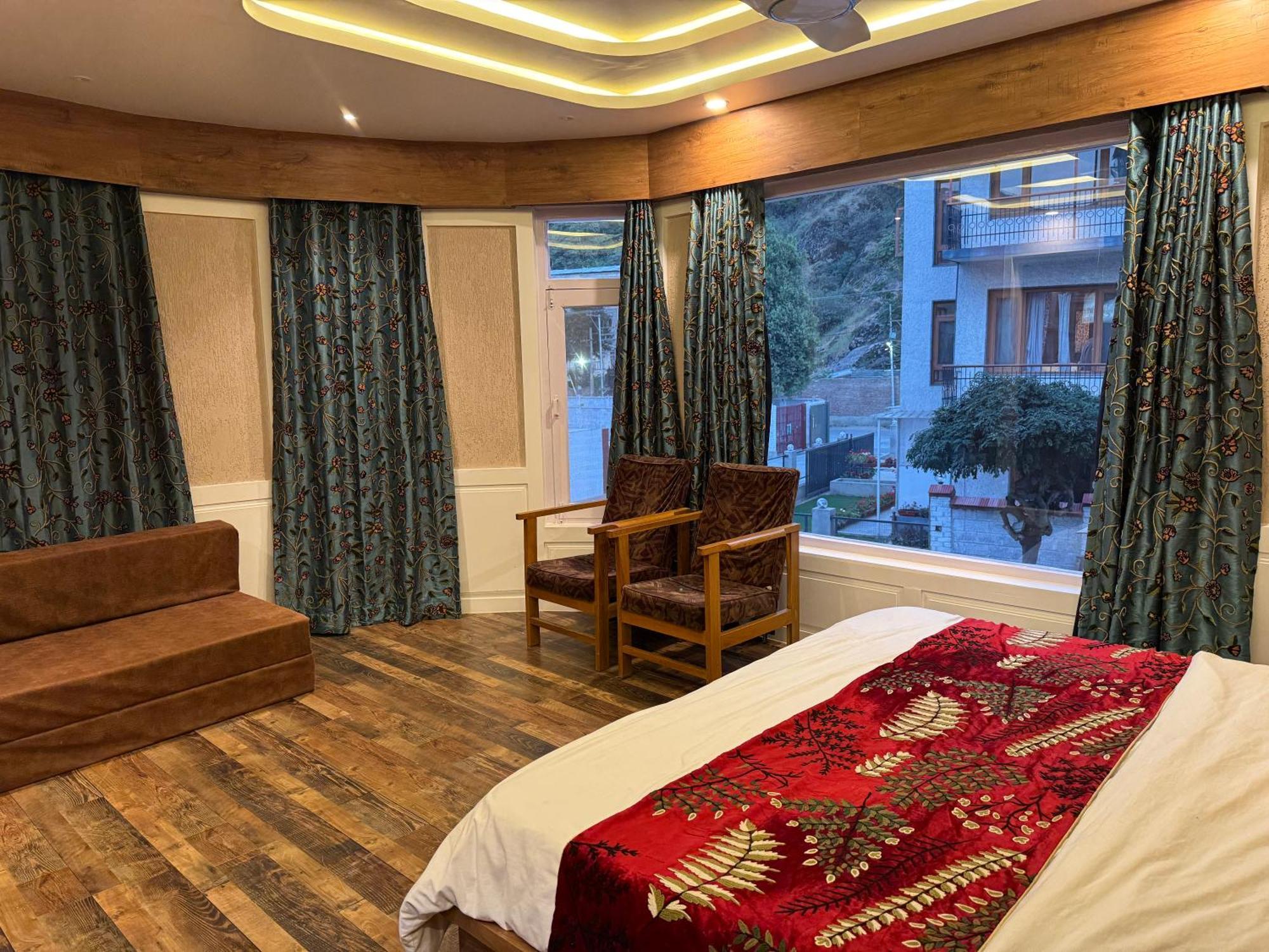 Hotel Manora Palace Srīnagar Esterno foto